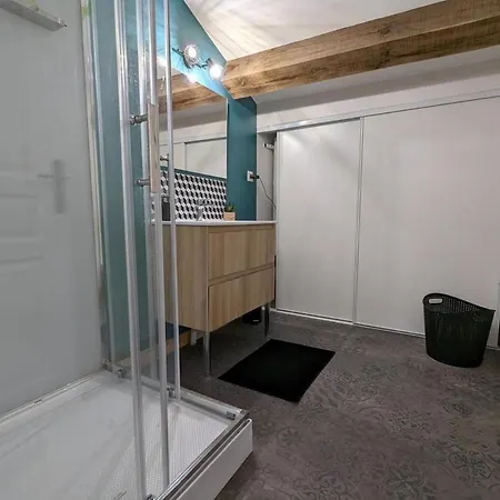 La Rive Gauche Holiday home Saint-Meme-les-Carrieres